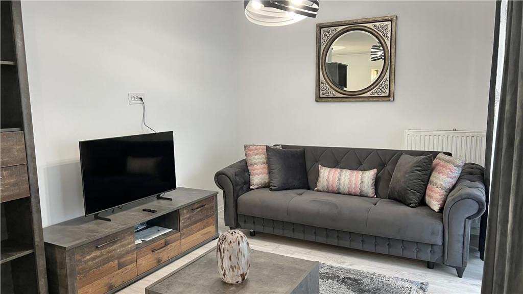 Apartament TRACTORUL
