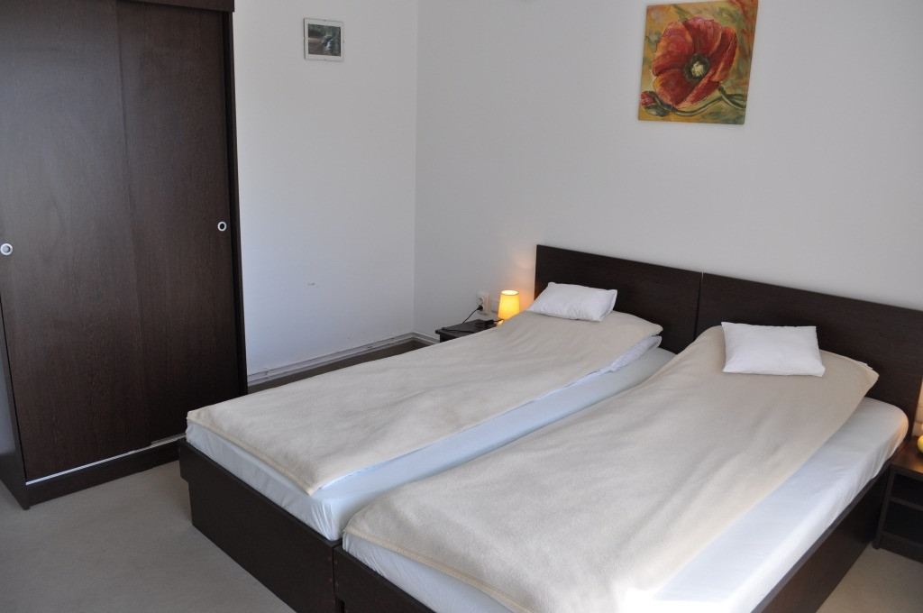 Pensiune 8 camere in Moneasa - ID : RH-10187-property