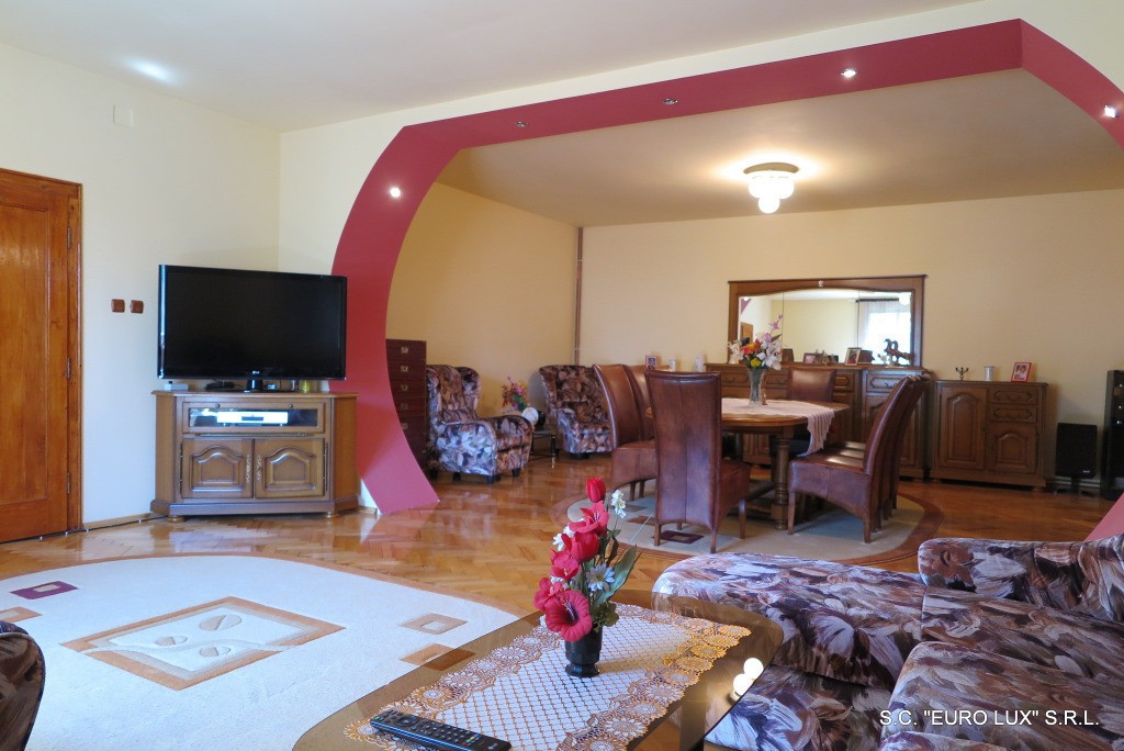 Vila D + P + E - Zona Gradiste