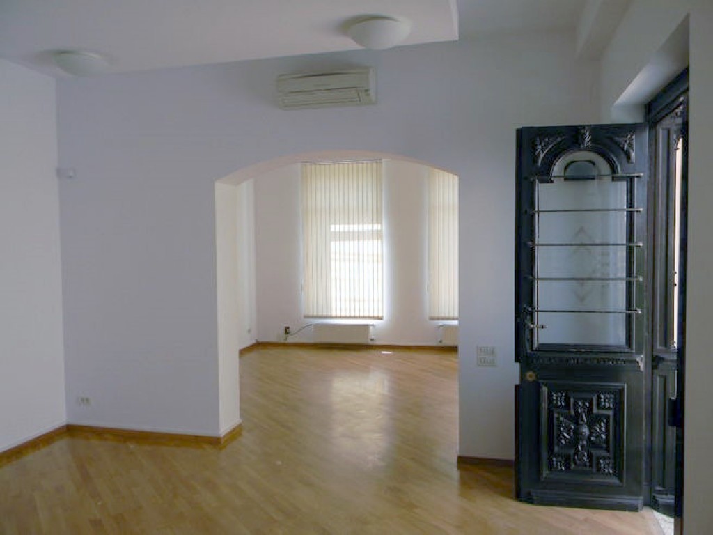 Zona Universitate vila 6 camere