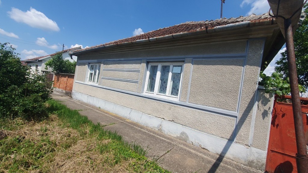 Csa 3 camere in Macea - ID : RH-37664-property