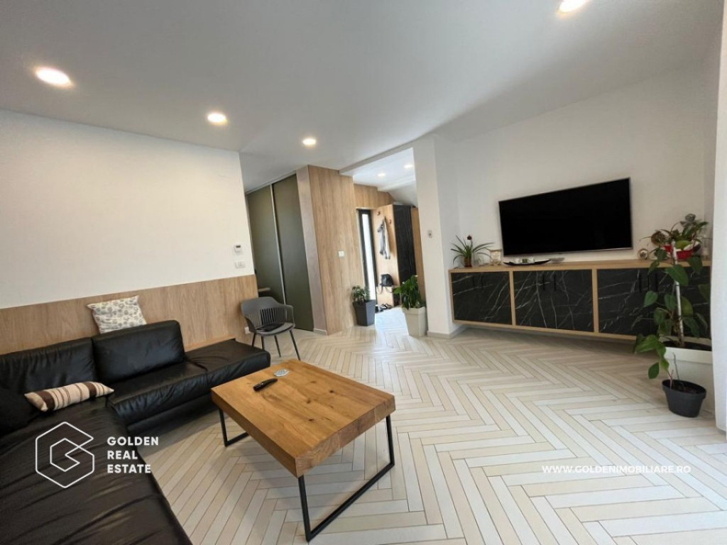 Casa tip triplex - penthouse cu vedere panoramica, zona Giro