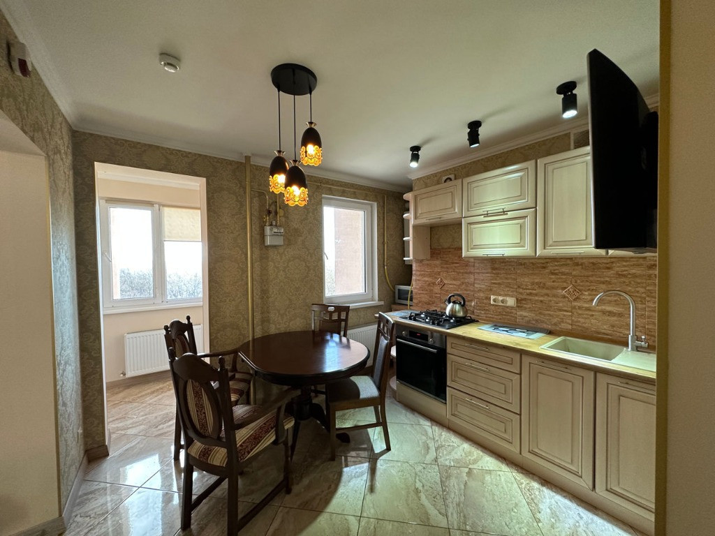 Apartament o camera de inchiriat zona Borhanci