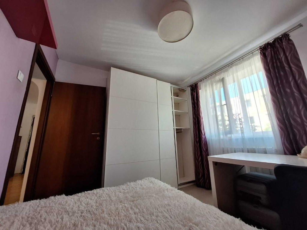 Apartament de 2 camere zona Gruia