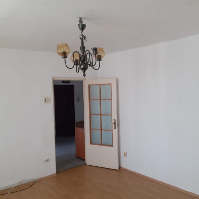 Apartament 4 camere, Hunedoara, bloc 1990