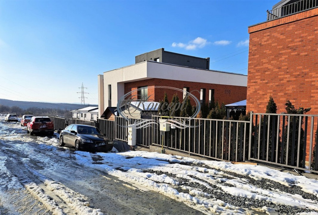 Duplex pe strada Eugen Ionesco