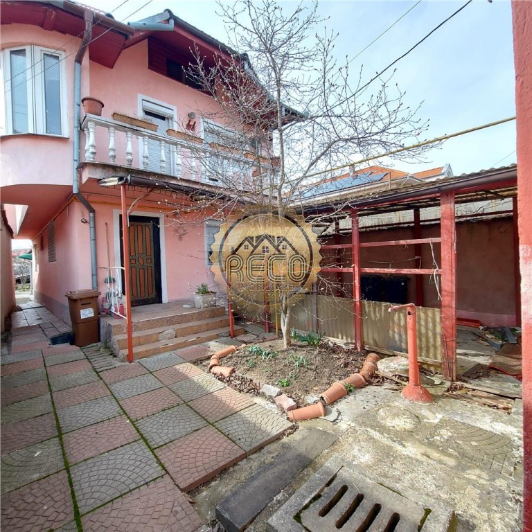CASA CU ACCES AUTO, CURTE INDIVIDUALA, IOSIA, ZONA PARCUL GH