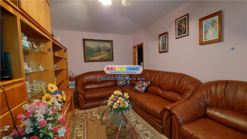 Apartament 3 camere, parter, zona Capat 1