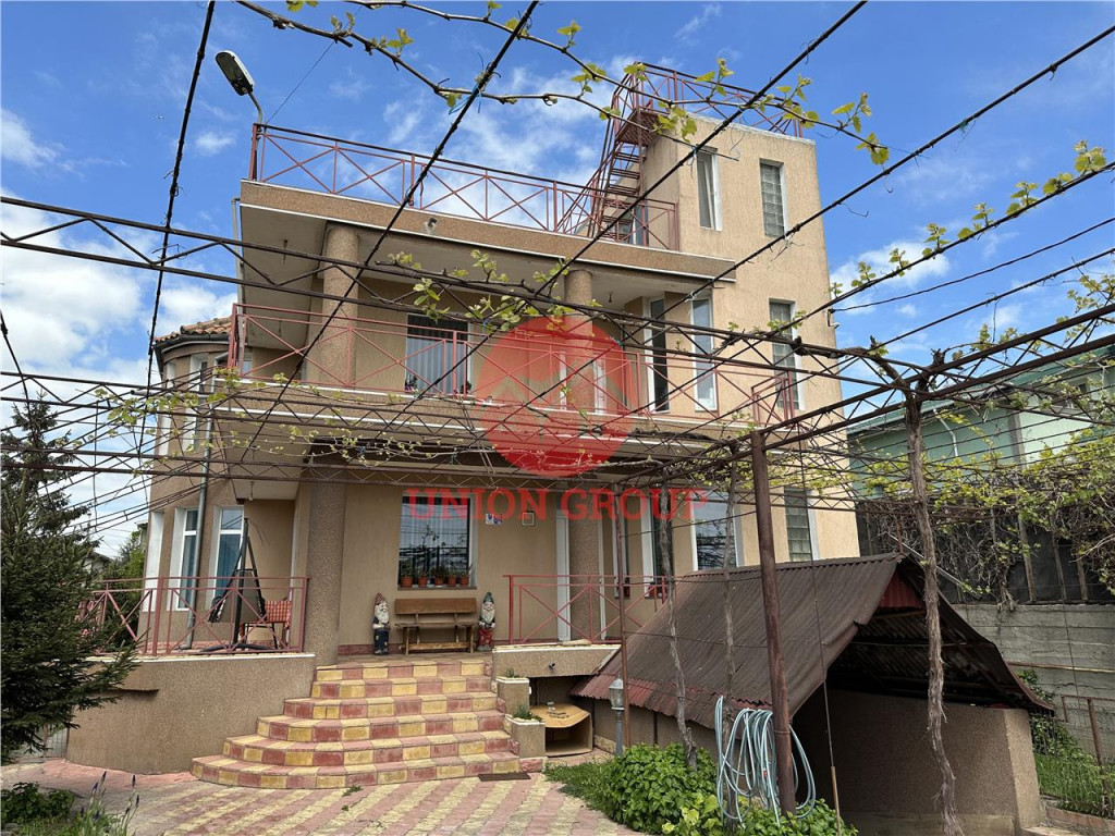 Casa de zona Palazu Mare - teren 902 mp