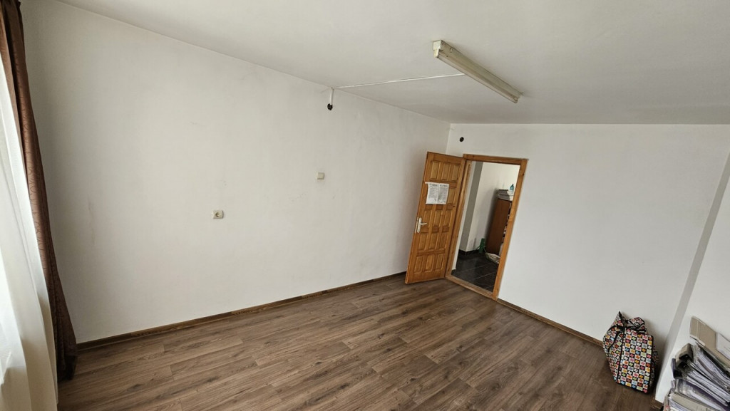 NORD - spatii birouri parter sau etaj intre 50 si 100 mp