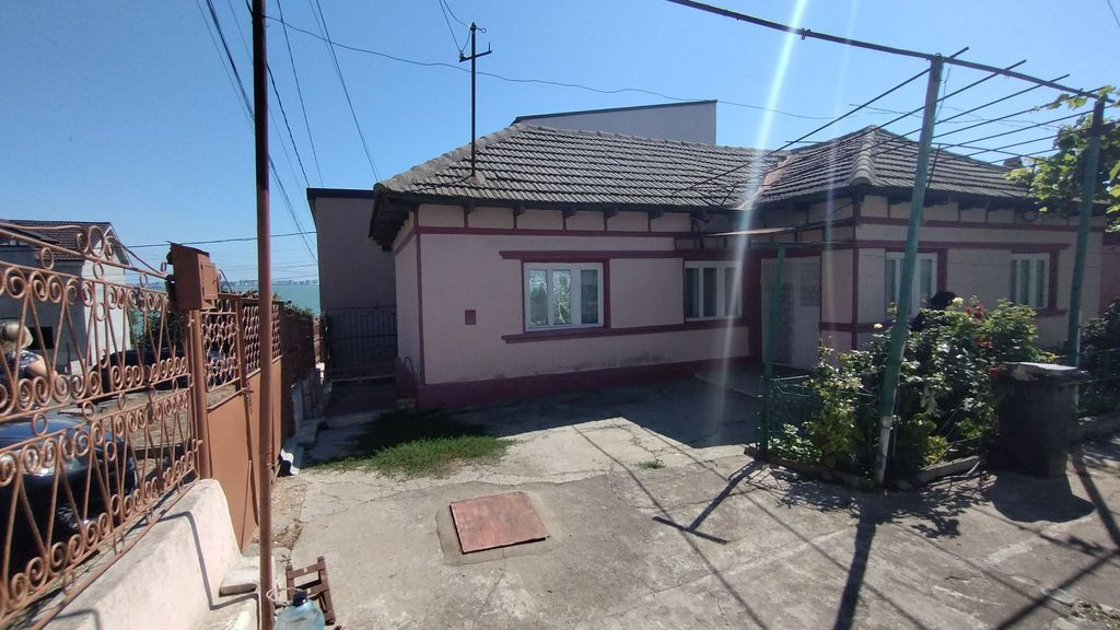 Teren pentru casă verde langa promenada din Ovidiu