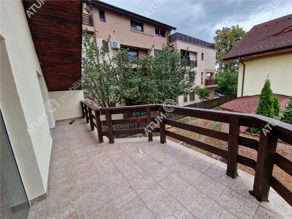 Casa la cheie cu 5 camere si 2 bai 150 mp Sibiu zona Calea D