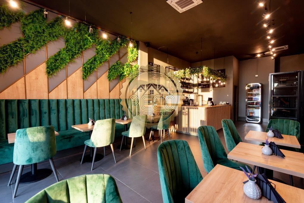 Afacere la cheie/ Cafenea, Lounge