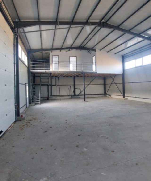 Hala + birouri Izvoare - Chimiei 550mp