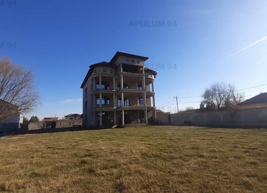 Cea mai mare, solidă si bine amplasată vilă din localitat