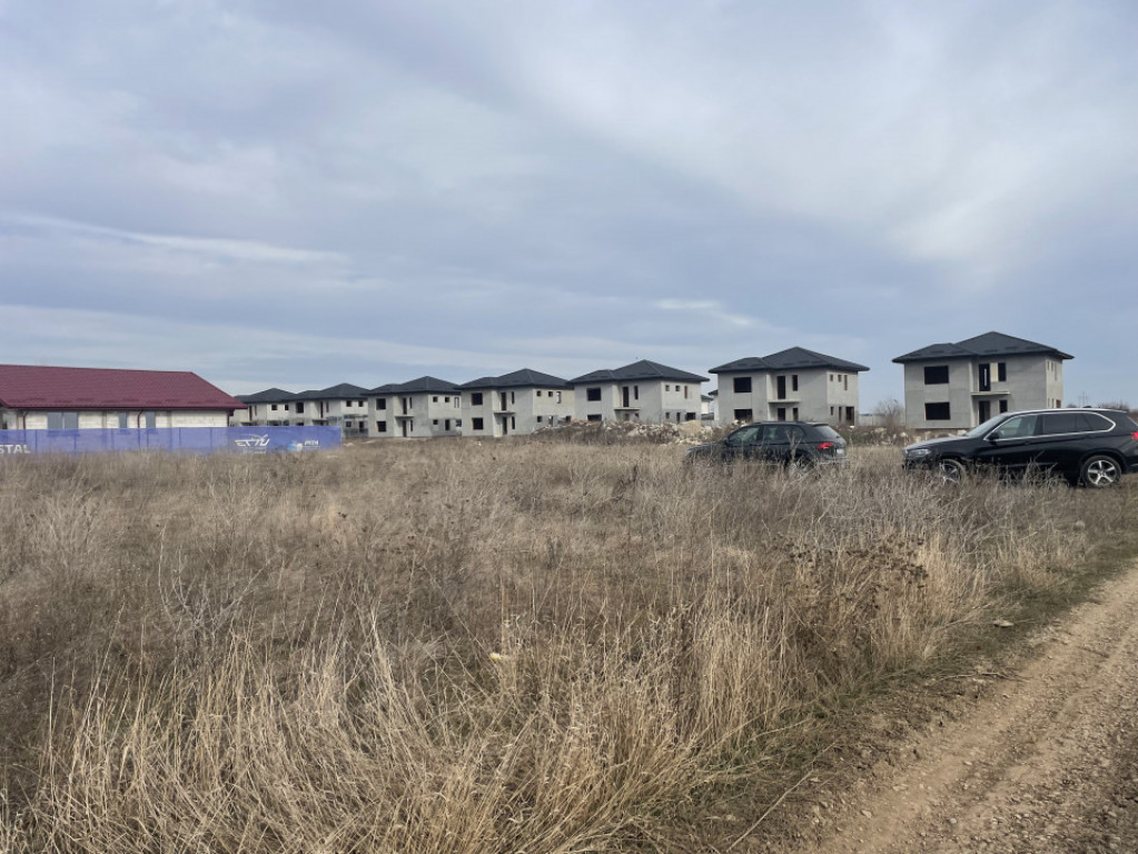 Ciorogarla, Str Lacului, teren intravilan 2340mp, deschidere