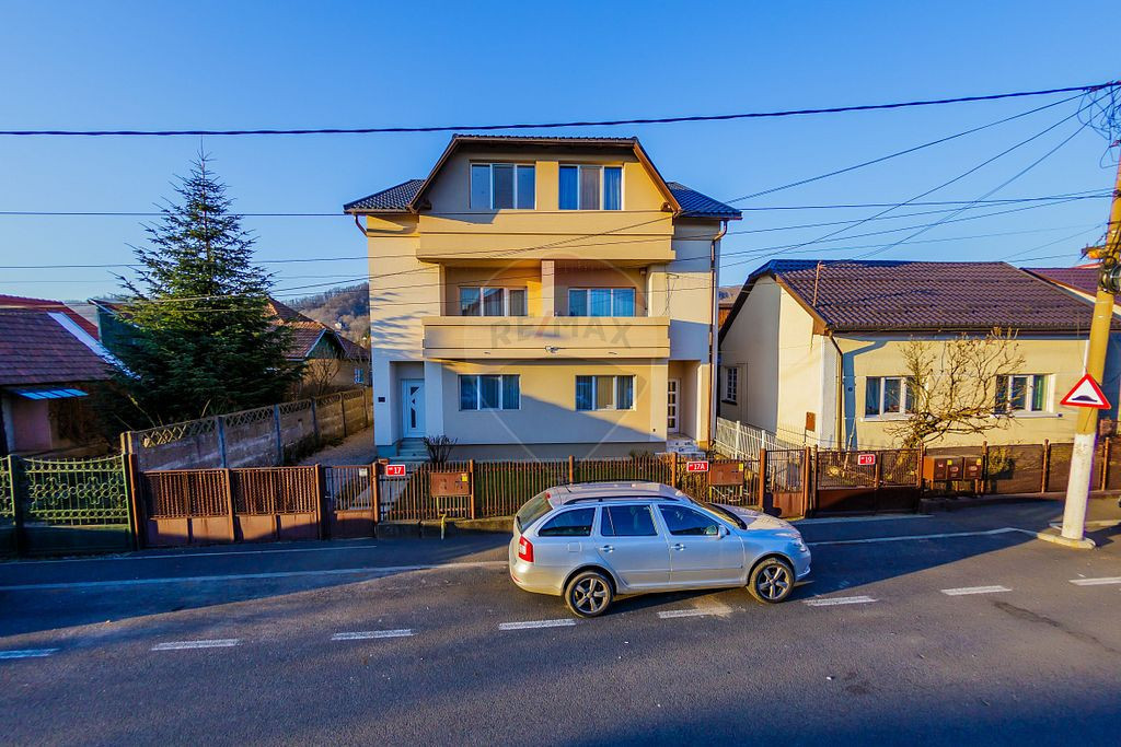 CASA DE VANZARE ZONA CENTRU VECHI