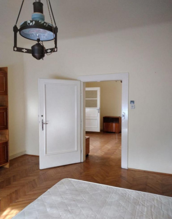 Casa 3 camere singur în curte zona Stefan cel mare (Pet Fri