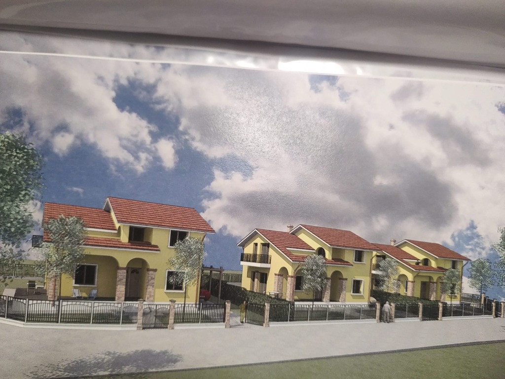 Teren 3230mp și Constructie pe Cadre-IAȘI-VIȘAN