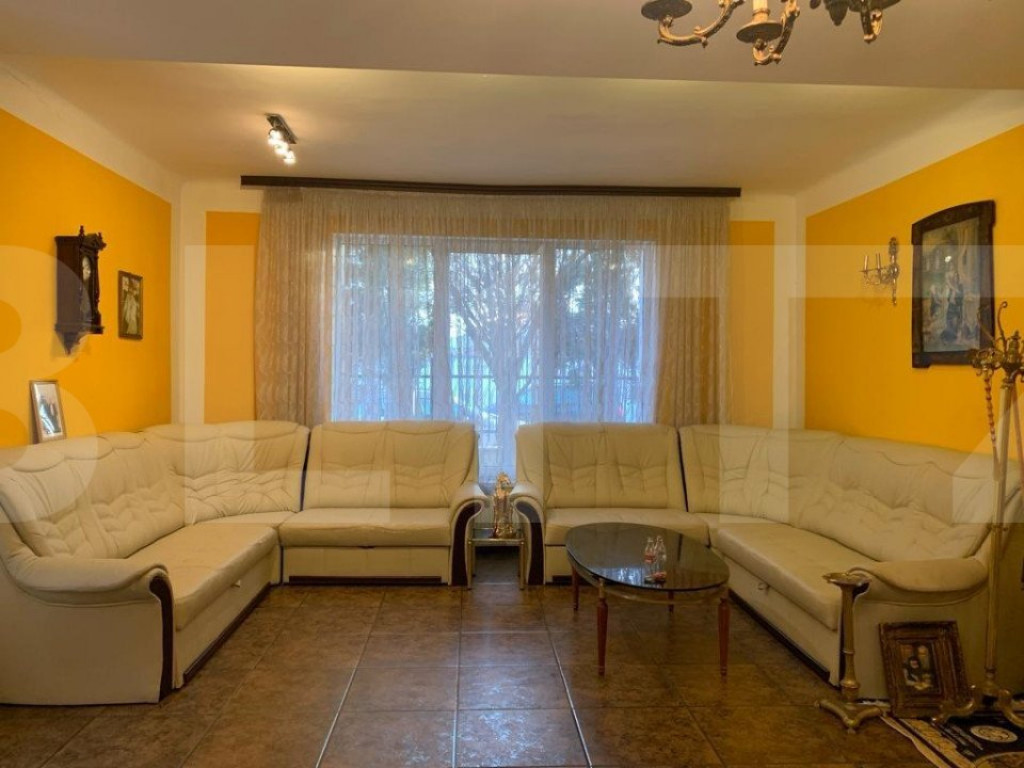 Casa individuala, 8 camere, 260 mp utili, zona strazii Maram
