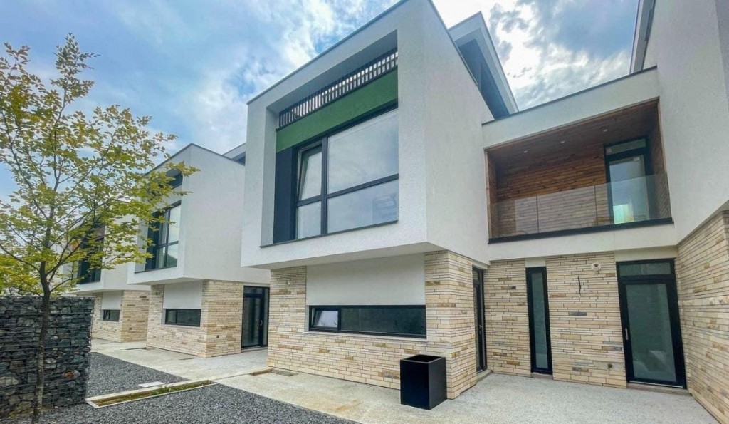 Ansamblu de case lux, 4 camere, 120mp utili, teren 390mp zon