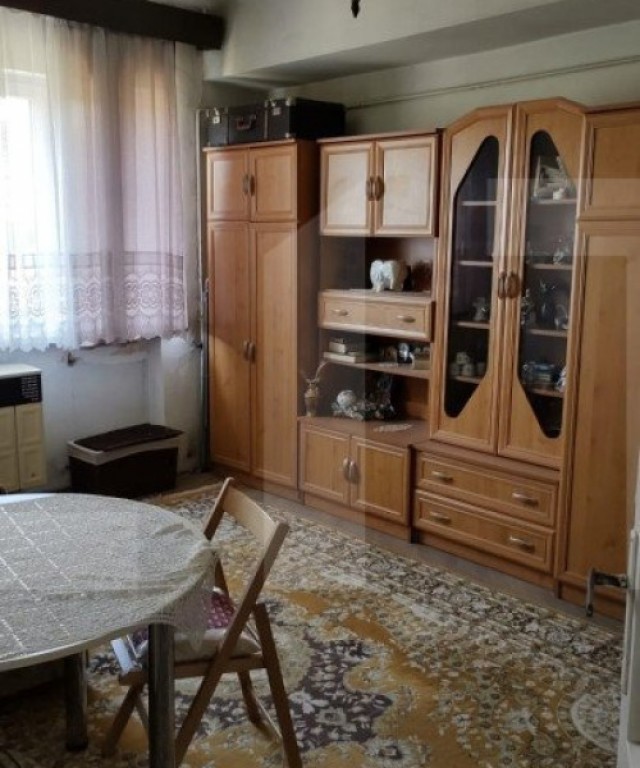 Apartament cu o camera semicentral, zona străzii Horea.