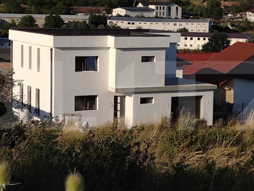 Casa individuala, la cheie, 500 mp teren, Baciu