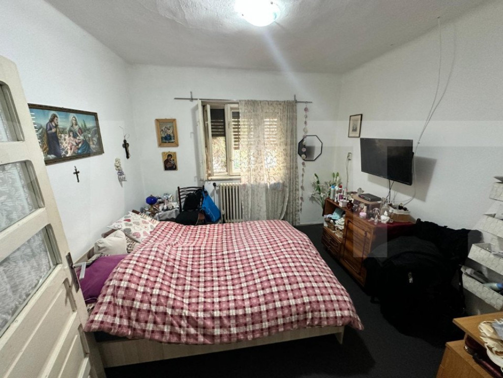 Casa individuala cu garaj 90 mp, zona centrala,teren 250 mp