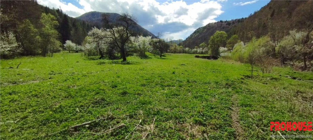 Slanic Moldova - teren 2.148 mp