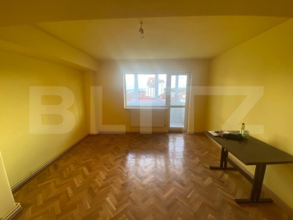 Apartament de 4 camere, 107 mp, etaj intermediar, Ultracentr