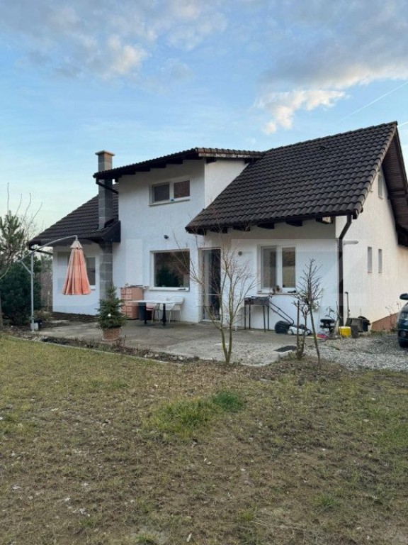 Casă de vanzare in Corunca, 183mp, 3 dormitoare