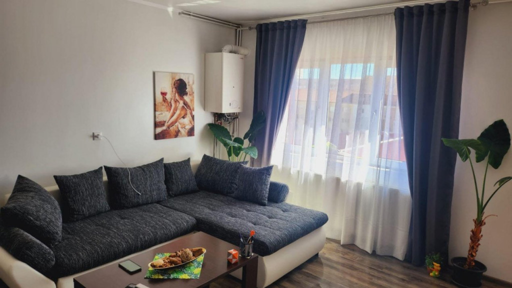 Apartament 3 camere, 66mp, mansarda Nicolae Iorga