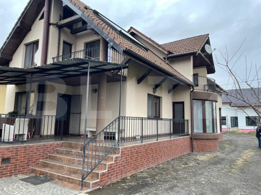 Casa cu 4 camere, 210 mp, zona Unirii