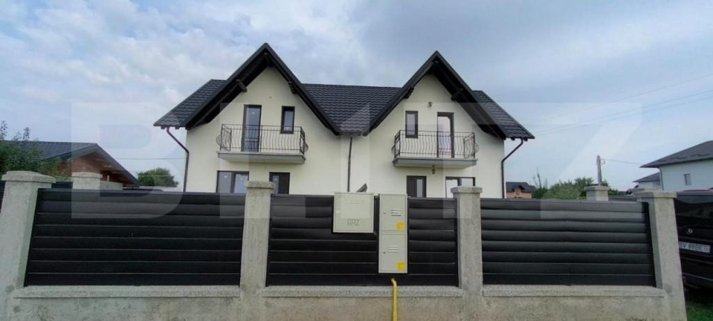 Casa duplex de 84 mp si 300 mp teren in zona Tisauti, la sem