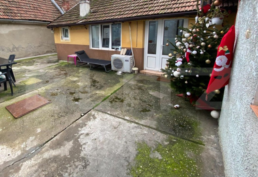 Casa de 7 camere, 180mp utili + 200mp contructie, 622mp tere