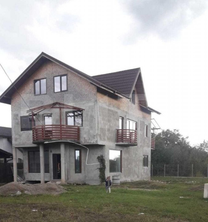 Casa individuala P+1E+M, 4 camere, 300 mp, teren 1000 mp, Ma