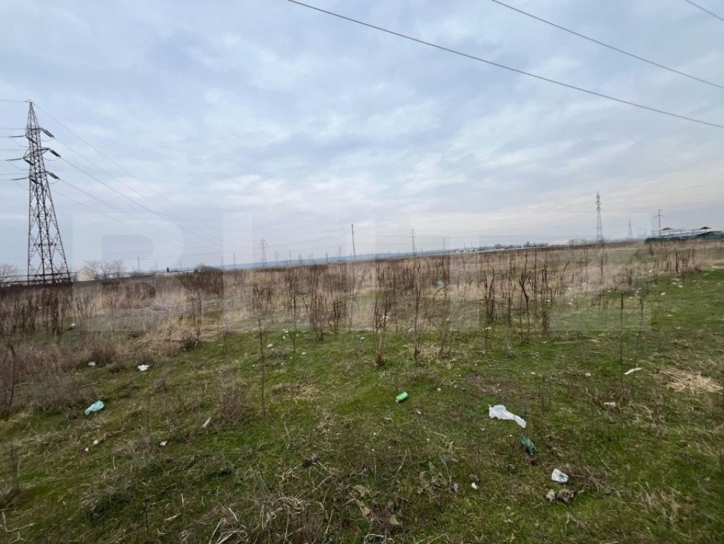 Teren Isalnita, 2022 mp, vizibilitate E70, utilitati in zona