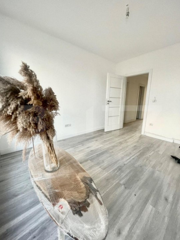 Casa cu teren intravilan, 4600 mp, investiitii/dezvoltare!