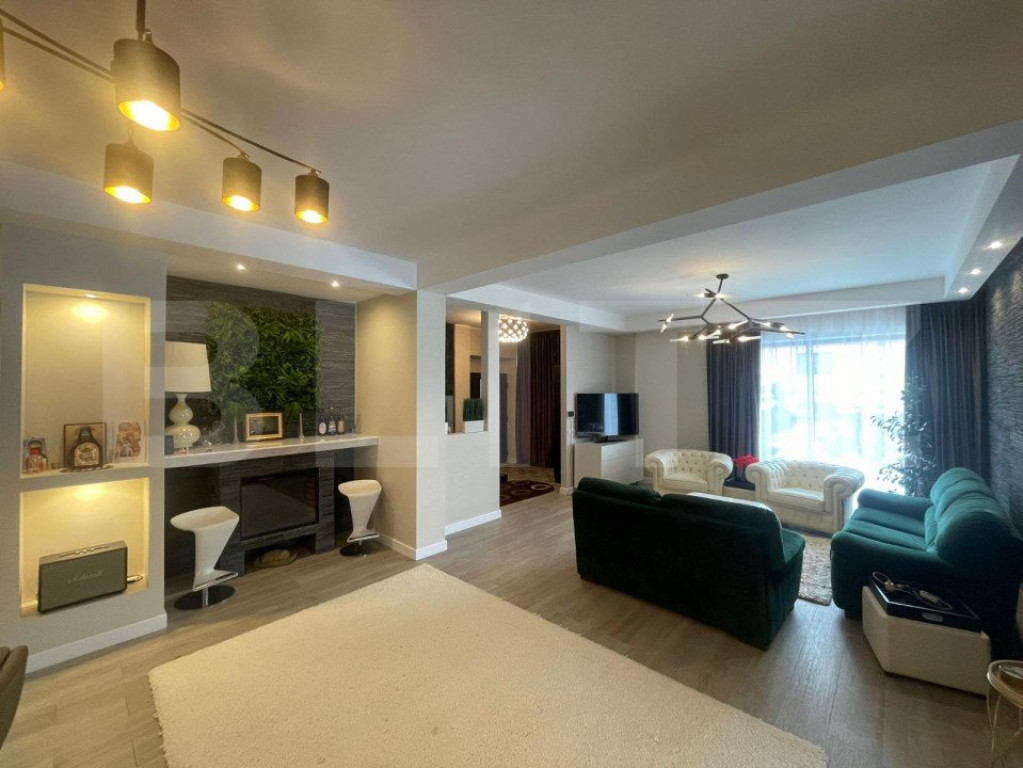 Vila de 6 camere, 296 mp utili, zona Aleea Strugurilor