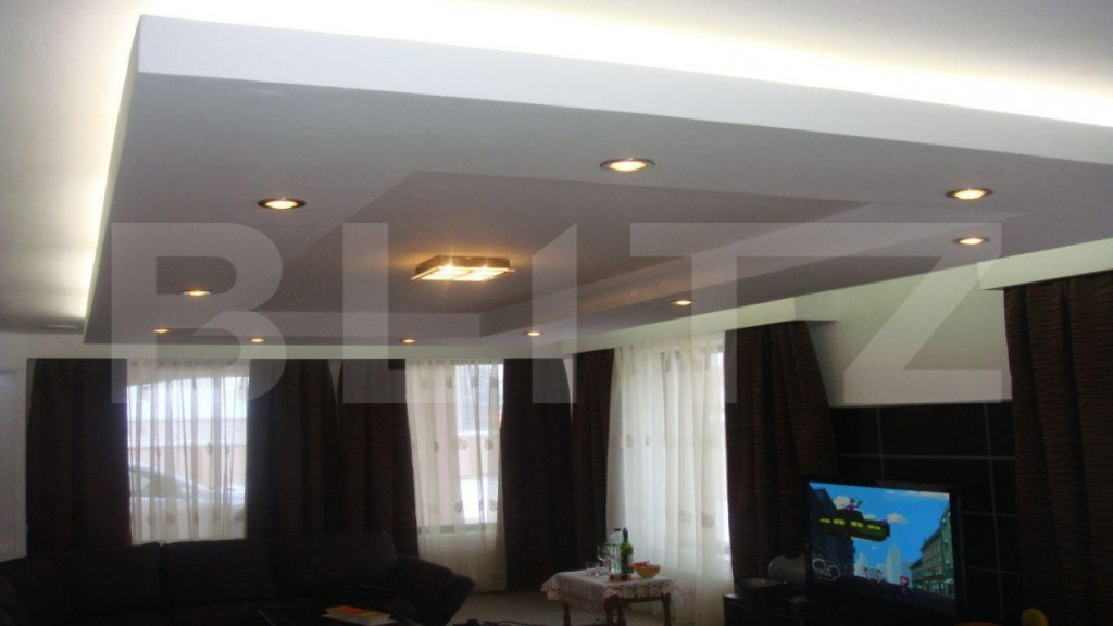 Casa cu 7 camere, 220mp, Unirii