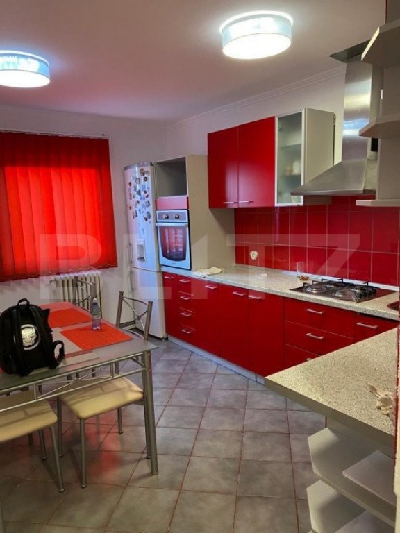 Apartament 3 camere, 75 mp, Sebes
