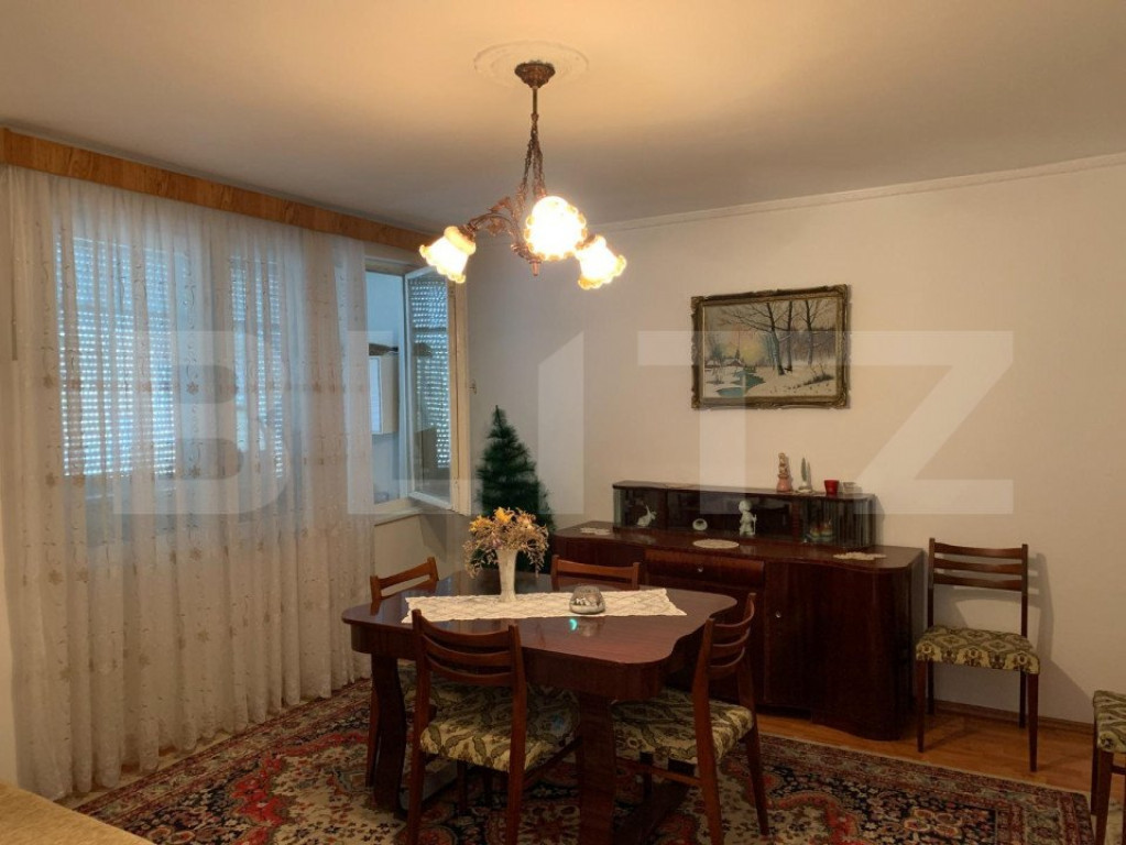 Apartament 2 camere, 49 mp, zona Cugir