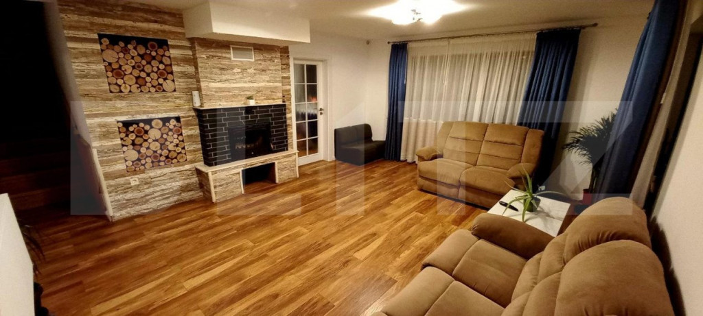 Casa 5 camere, IZVOR