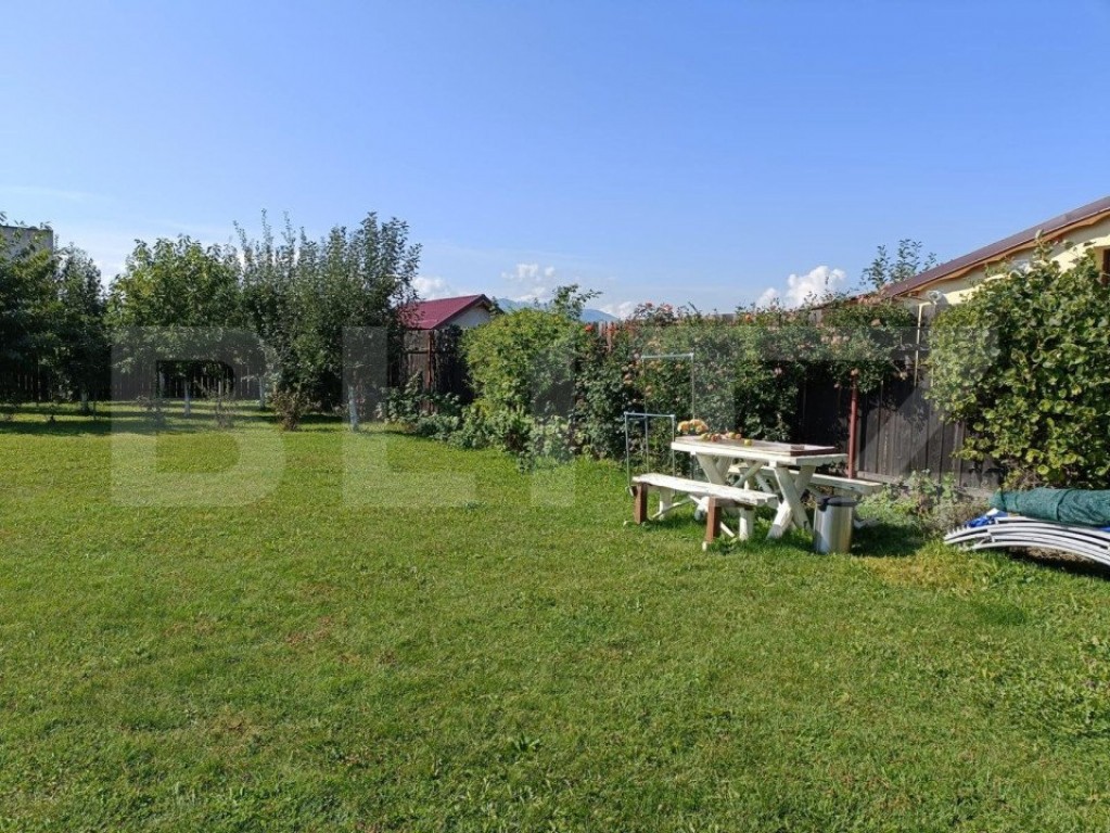 Casă 5 camere, 1000 mp teren Carpinis -Tarlungeni