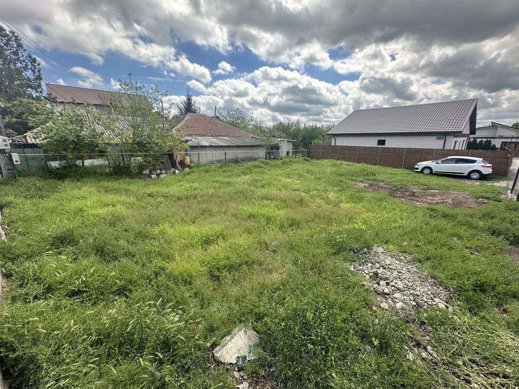 Teren zona Valul lui Traian