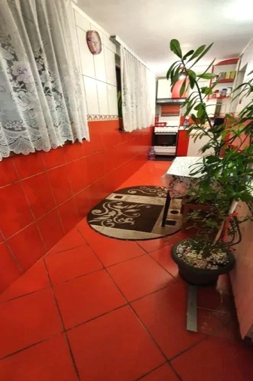 Apartament cu 3 camere zona BIG 50mp / PARTER