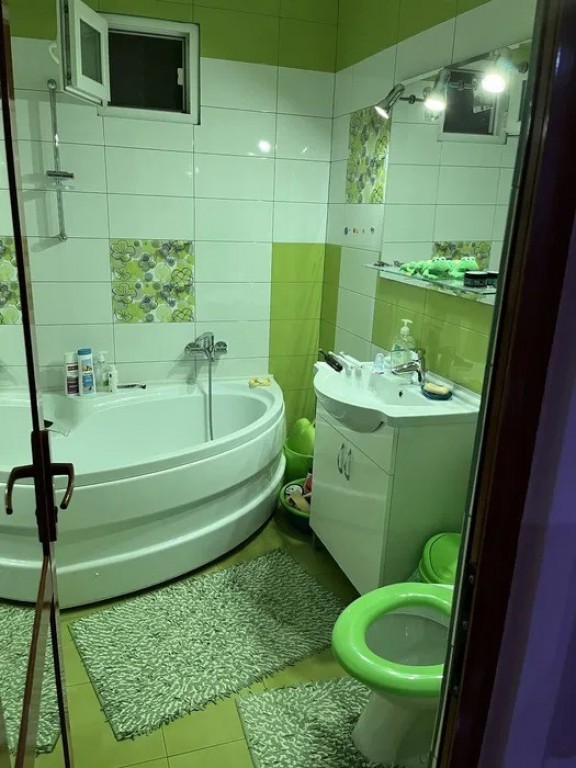 Apartament 2 camere zona Spital TBC etajul 4