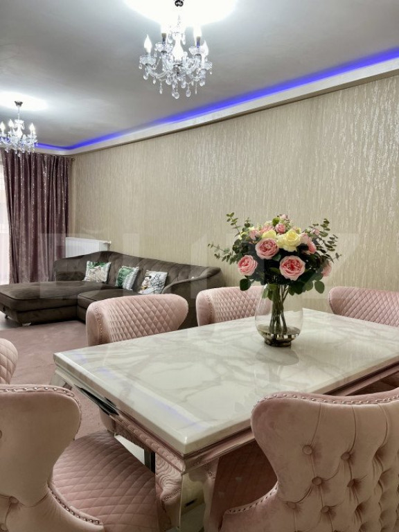 Apartament cu 2 camere, zona Tractorul