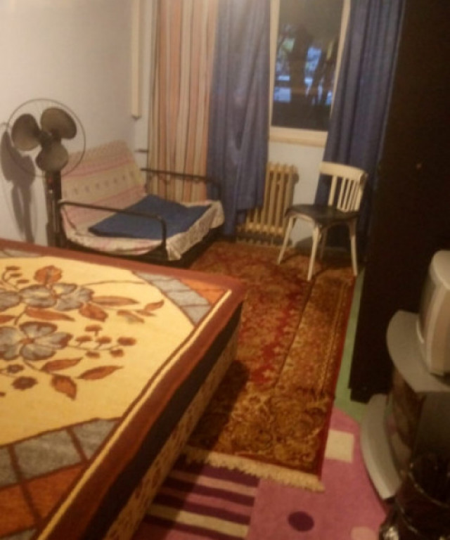 Apartament 4 camere , sector 4 , turnu magurele