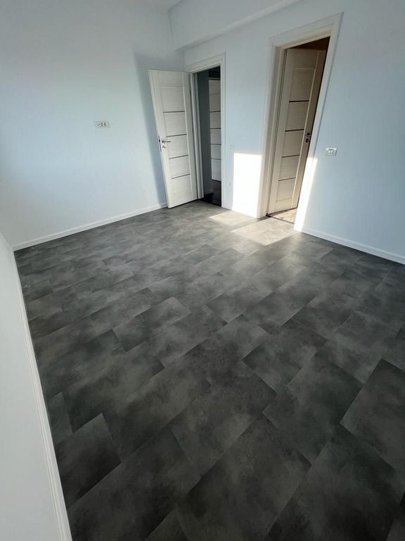 Apartament modern adiacent Târg Pucheni